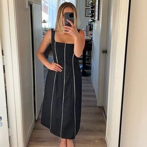New VICI midi dress